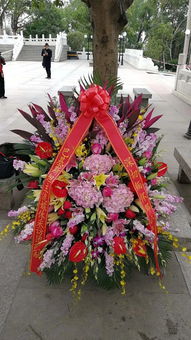 深圳福田公司開業花籃會議用花講臺花胸花送貨上門服務詳解